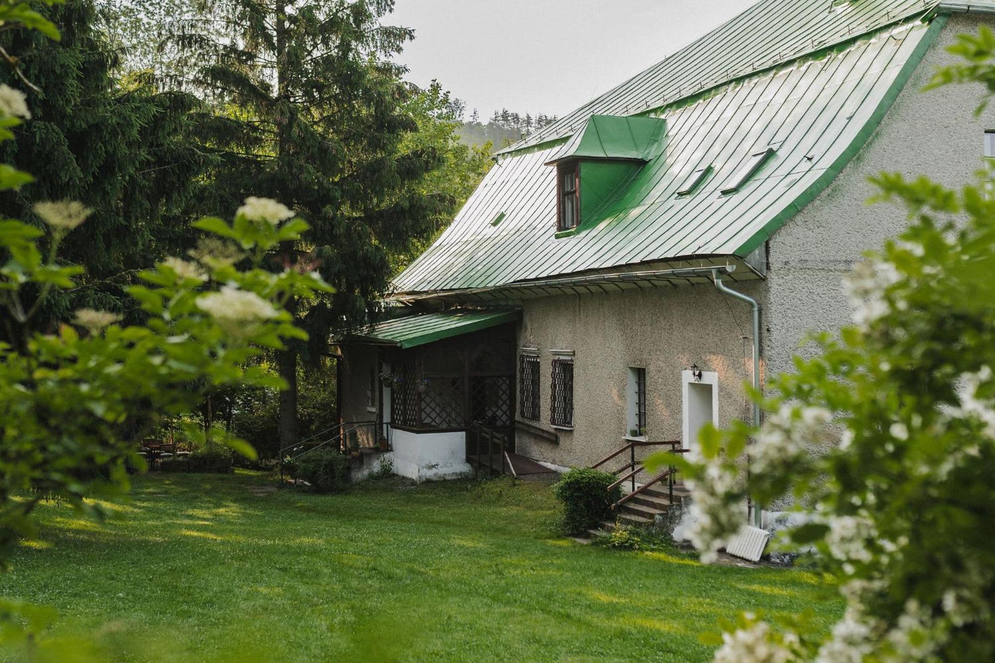 Hotel Lesny Dwor W Gorach Sowich Woliborz Exterior foto